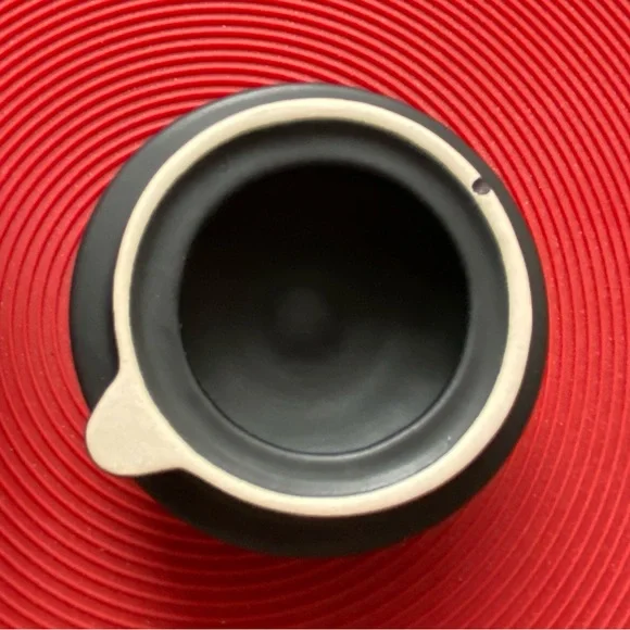 Le Creuset Matte Black Teapot - Picture 7 of 13